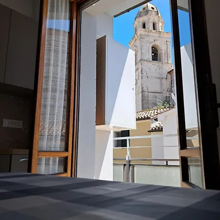 Con Vista Sul Campanile Di Sirolo, Cucina Bagno Ristrutturati, Aria Condizionata *