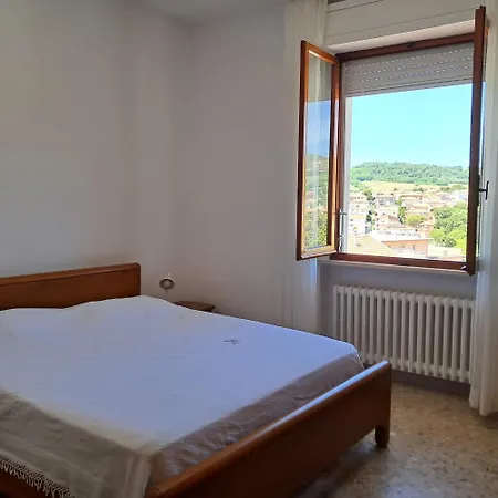 Apartman Con Vista Sul Campanile Di Sirolo, Cucina Bagno Ristrutturati, Aria Condizionata
